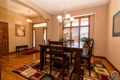 4601 SW Mulligan Dr, Topeka, KS 66610 - photo 7