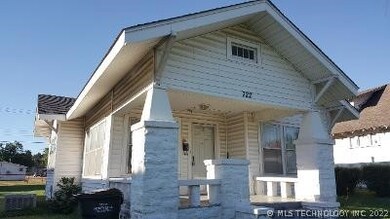 722 W Broadway St, Henryetta, OK 74437 - photo 2