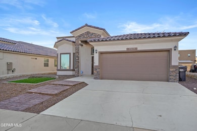 965 Roundhay St, El Paso, TX 79928 - photo 2