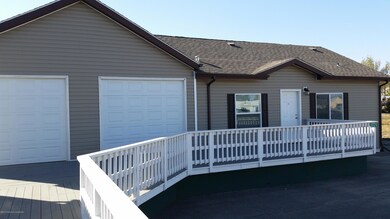 ER Colt Exterior