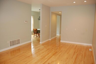 1081 Oregon Ave, Columbus, OH 43201 - photo 2