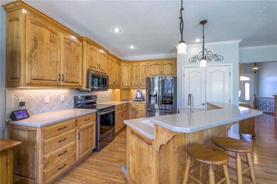 9406 Swarner Dr, Lenexa, KS 66219 - photo 7