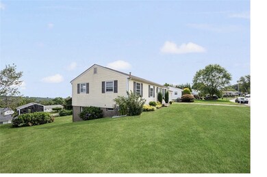 27 Mark Fore Dr, West Warwick, RI 02893 - photo 2