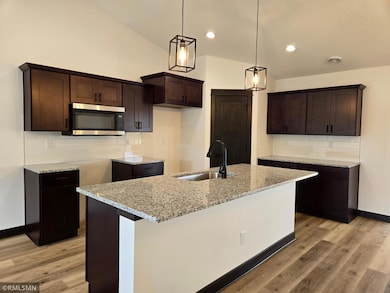 630 Cedar Ridge Ave, Le Center, MN 56057 - photo 3