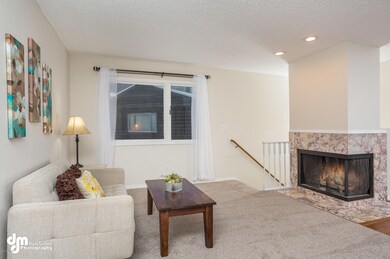 Living Room  7018-FULL