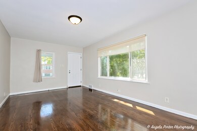 812 Indiana Ave, Waukegan, IL 60085 - photo 6