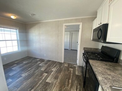 33 Lou Henry Ln unit AM33, West Branch, IA 52358 - photo 2