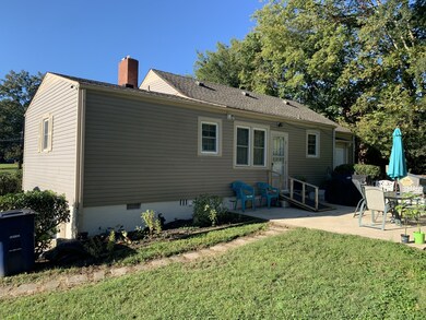 305 Hickory Dr, Shelbyville, TN 37160 - photo 3