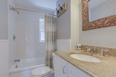 16 Henchman St unit 4R, Boston, MA 02113 - photo 7