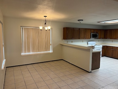 10130 Sandyglen, San Antonio, TX 78240 - photo 6