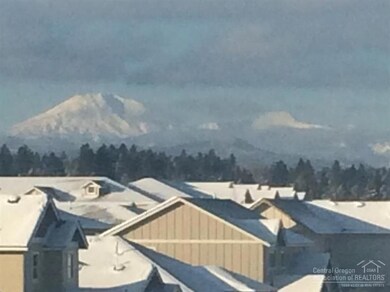 3046 NE Red Oak Dr, Bend, OR 97701 - photo 4