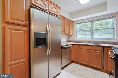 12247 Stevenson Ct unit 12247, Woodbridge, VA 22192 - photo 2