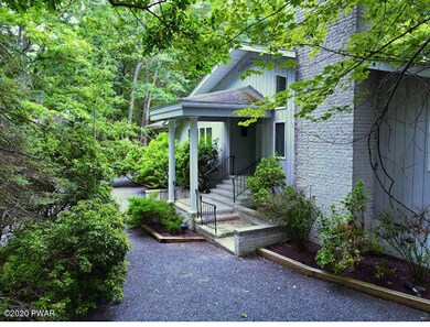 805 Falling Brook Ct, Hawley, PA 18428 - photo 2