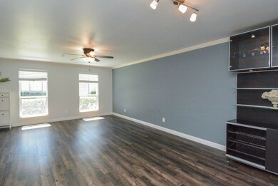 10338 Briar Forest Dr unit 29/7, Houston, TX 77042 - photo 6