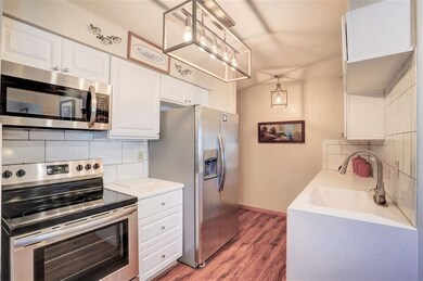 909 Park St unit 101, Oregon, WI 53575 - photo 7