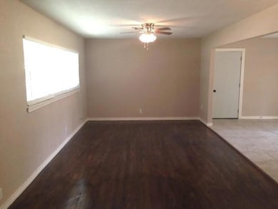 902 Hillcrest St, Denton, TX 76201 - photo 4