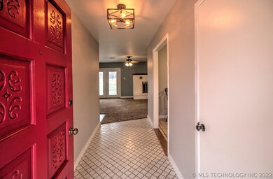 703 E 16th St, Chouteau, OK 74337 - photo 3