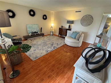 6900 SW 39th St unit 206J, Davie, FL 33314 - photo 5