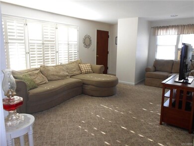 Large Bright Living Room!