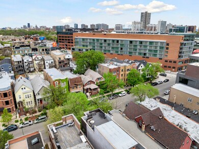 1124 W Addison St, Chicago, IL 60613 - photo 3