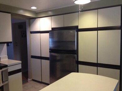 Kitchen Plenty of Island