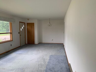 303 Kundert St, Turtle Lake, ND 58575 - photo 3