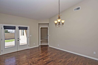 006_Dining Room