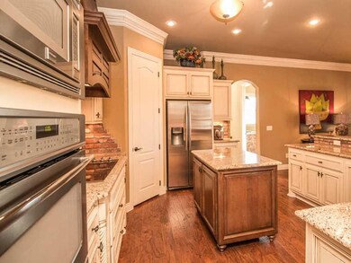 307 NW O St, Bentonville, AR 72712 - photo 4