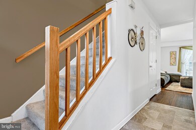 203 Barrington Ct, Palmyra, PA 17078 - photo 5