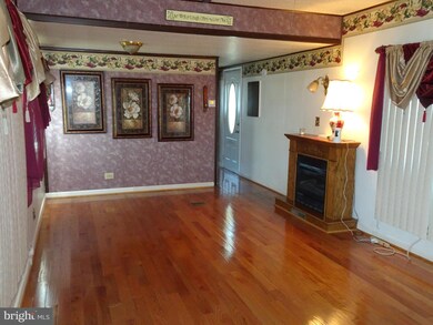 1057 Paper Mill Rd, Chambersburg, PA 17202 - photo 6