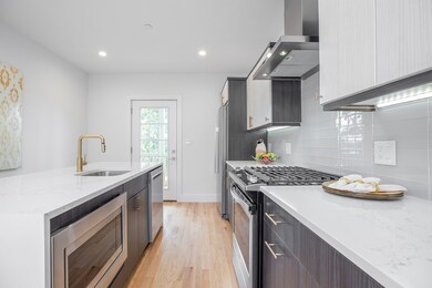 112 King St unit 2, Dorchester, MA 02122 - photo 4