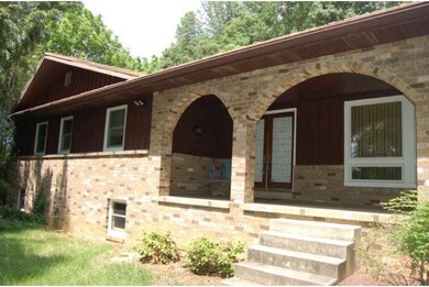 326 W 38th St, Reading, PA 19606 - photo 3