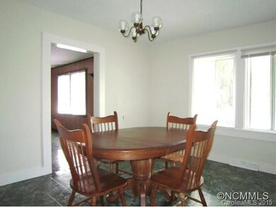 2 Wesley Dr, Leicester, NC 28748 - photo 3