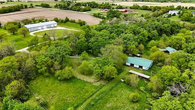 001 365th St, Earlham, IA 50072 - photo 6