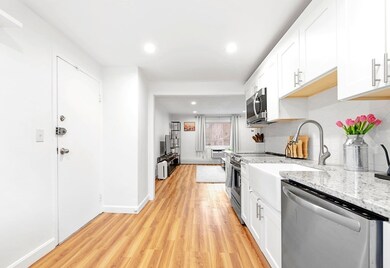 56 Bryon Rd unit 3, Chestnut Hill, MA 02467 - photo 4