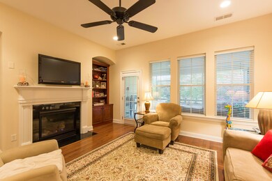 1915 Hall Point Rd Mount-large-007-0012D