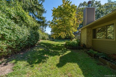 341 Furnace Dock Rd unit 50, Cortlandt Manor, NY 10567 - photo 6