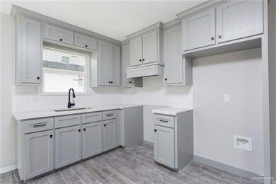 509 N Illinois Ave, Weslaco, TX 78596 - photo 7