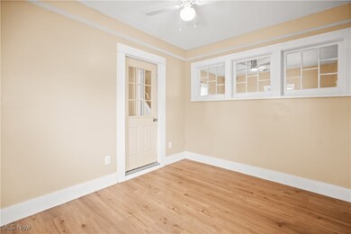 250 E Main St, New London, OH 44851 - photo 4