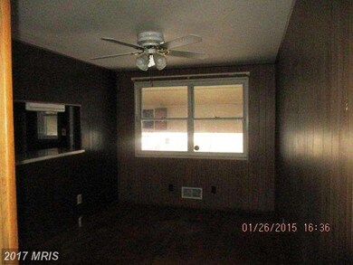 1050 Middleborough Rd, Essex, MD 21221 - photo 5