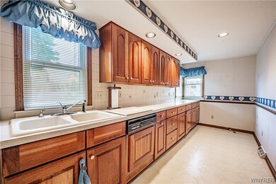 227 Taber Place, North Tonawanda, NY 14120 - photo 4