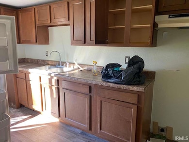 1609 S Gharkey St, Muncie, IN 47302 - photo 3