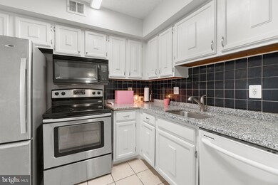 8641 Sacramento Dr unit B, Alexandria, VA 22309 - photo 2