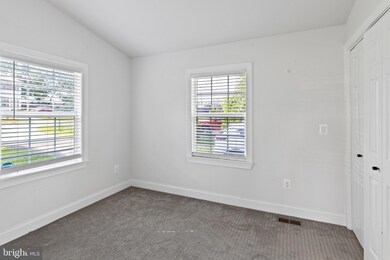 8643 Oakleigh Rd, Parkville, MD 21234 - photo 6