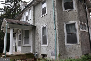 14 Howard St, Reading, PA 19609 - photo 2