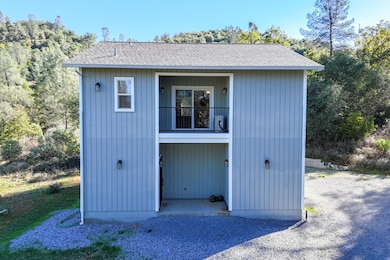 19404 Peppernut Dr, Redding, CA 96003 - photo 2