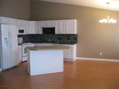 Kitchen (2)