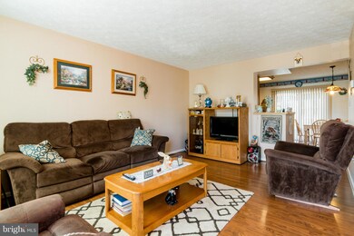 12571 Coral Grove Place, Germantown, MD 20874 - photo 2