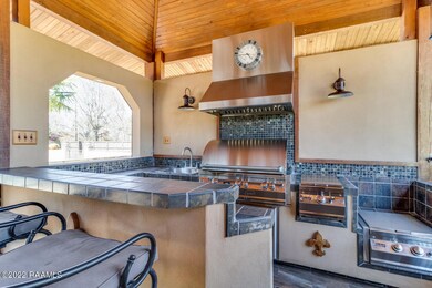 1011 Gallet Road-40