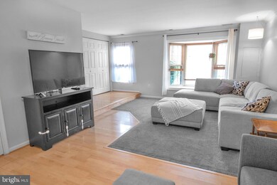 846 Maple Glen Cir, Pottstown, PA 19464 - photo 3